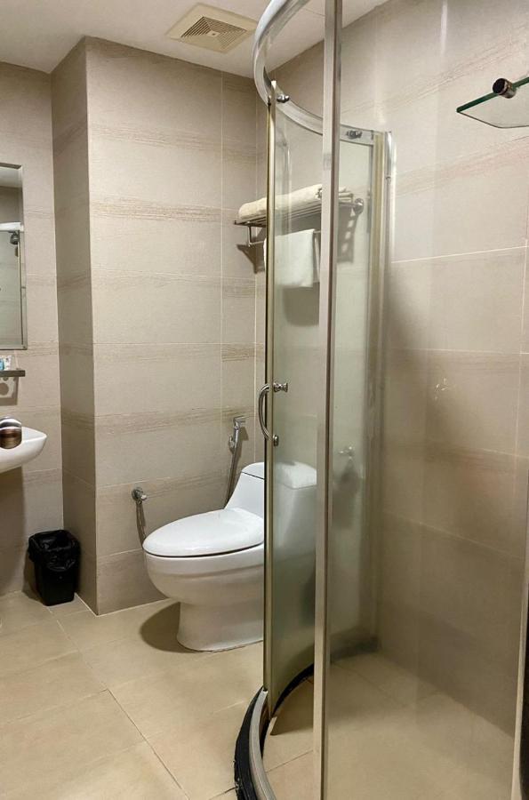 My Inn Hotel Lahad Datu, Sabah Bagian luar foto