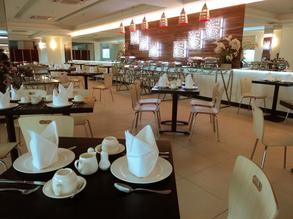 My Inn Hotel Lahad Datu, Sabah Bagian luar foto